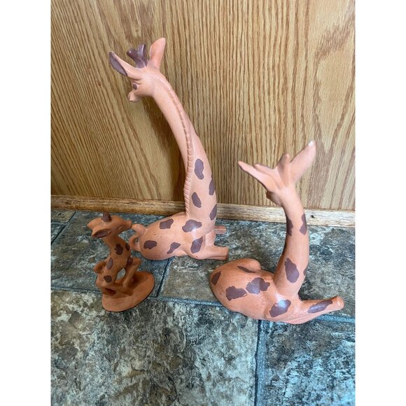 Vintage 1965 Set Of 3 Handmade Ceramic Giraffes 2 Seating 1 Standing Orange - Picture 3 of 7